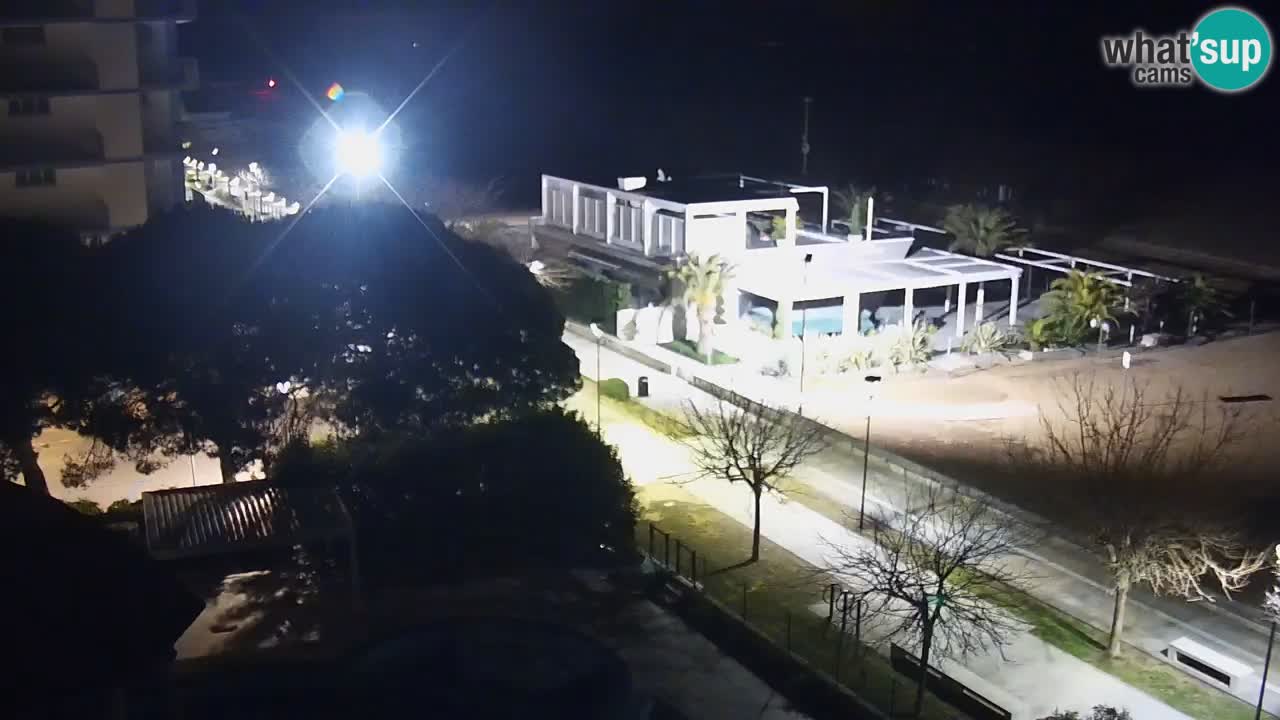 Spletna kamera Bibione plaža – pogled iz Ashanti ApartHotela