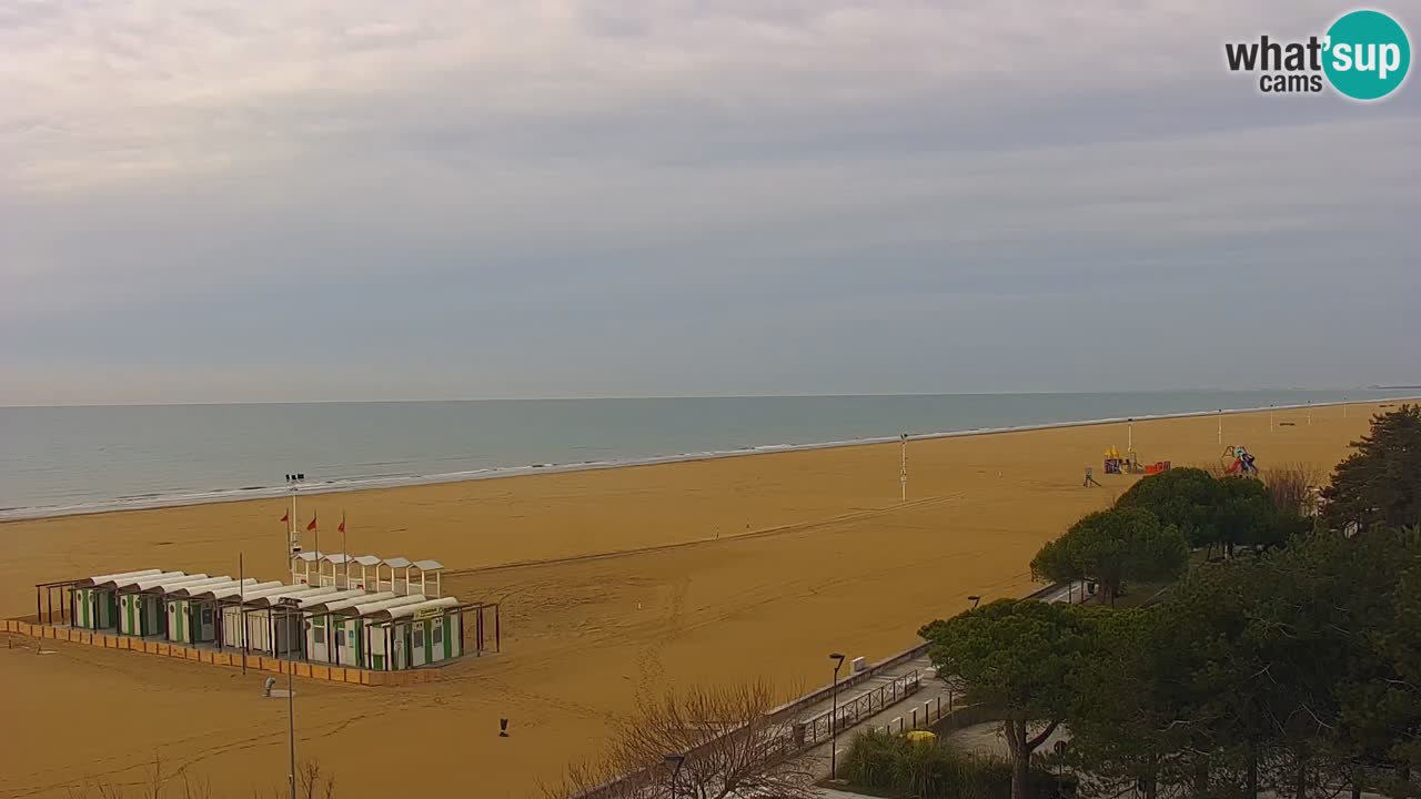 Spletna kamera Bibione plaža – pogled iz Ashanti ApartHotela