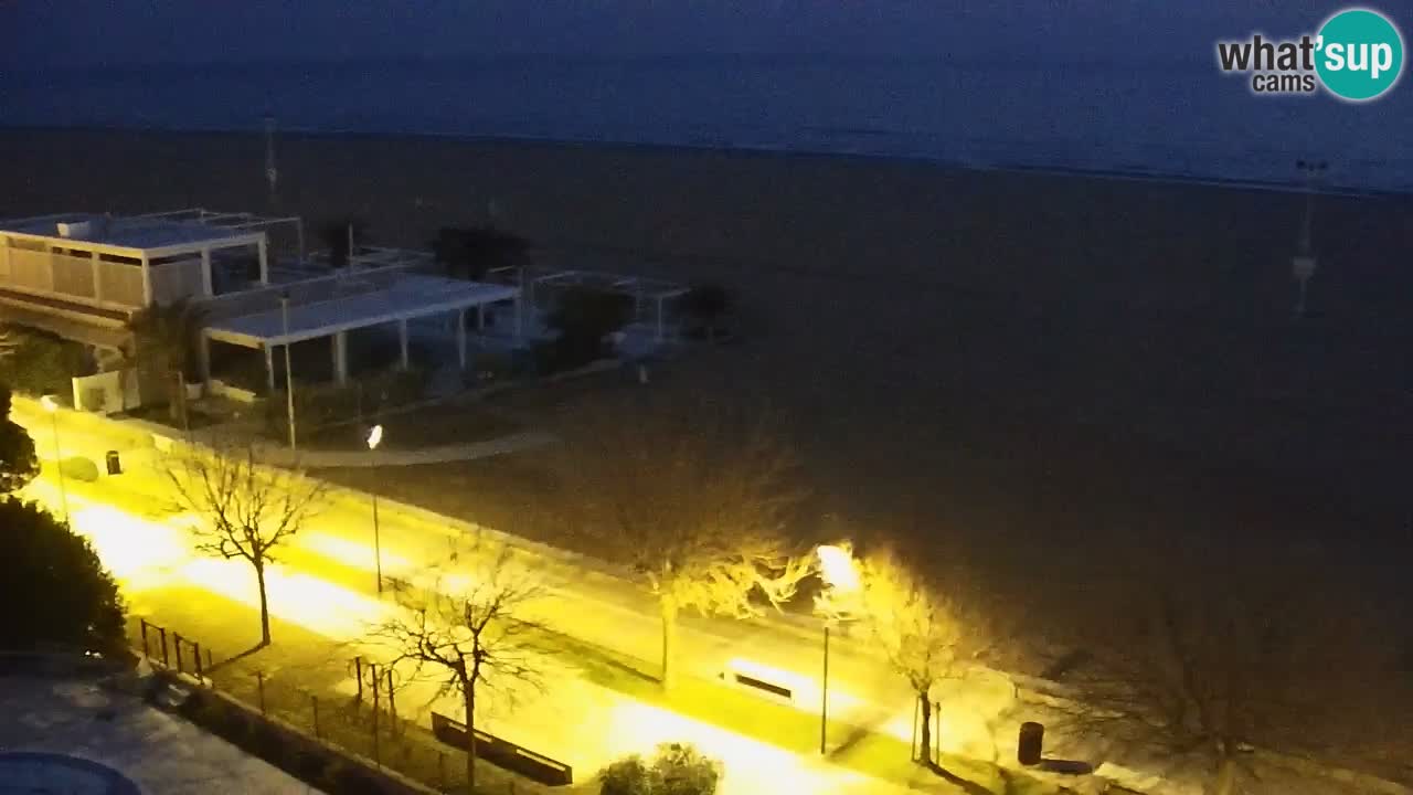 Spletna kamera Bibione plaža – pogled iz Ashanti ApartHotela