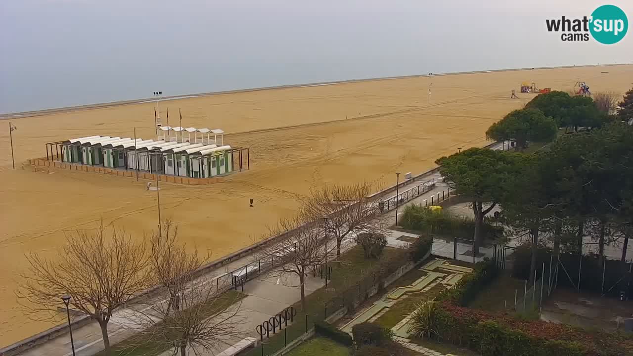 Spletna kamera Bibione plaža – pogled iz Ashanti ApartHotela