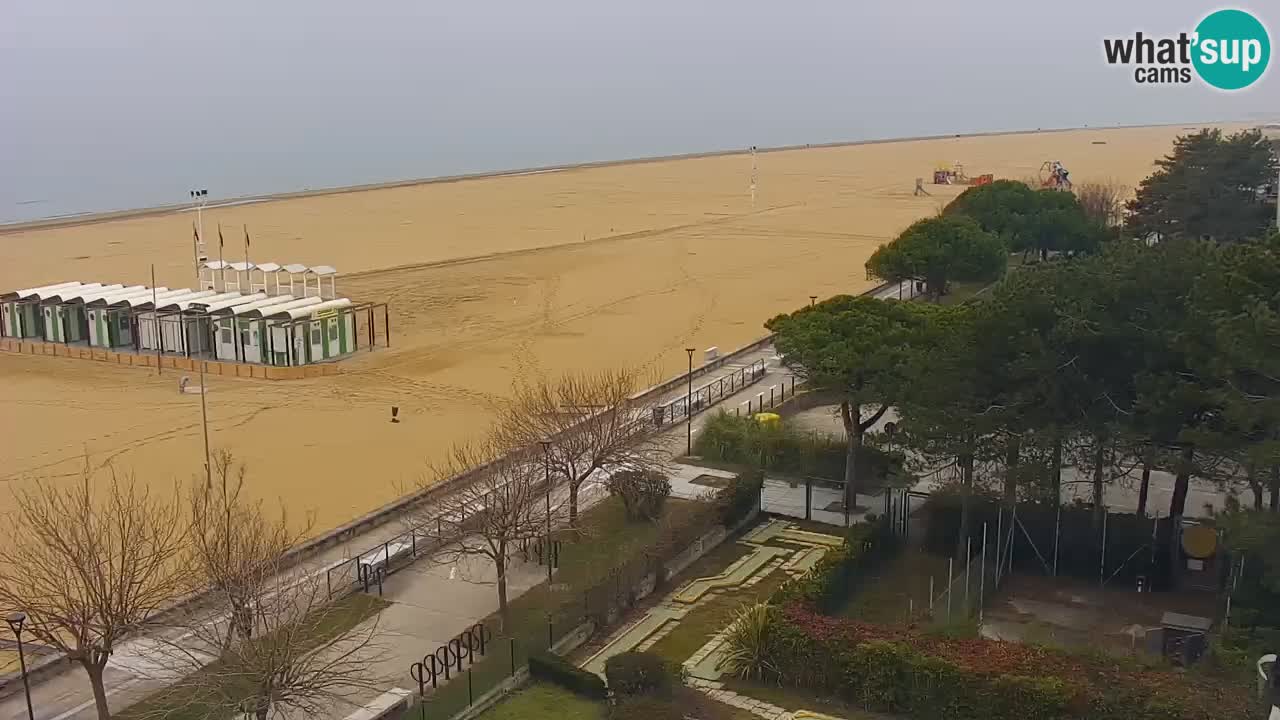 Spletna kamera Bibione plaža – pogled iz Ashanti ApartHotela