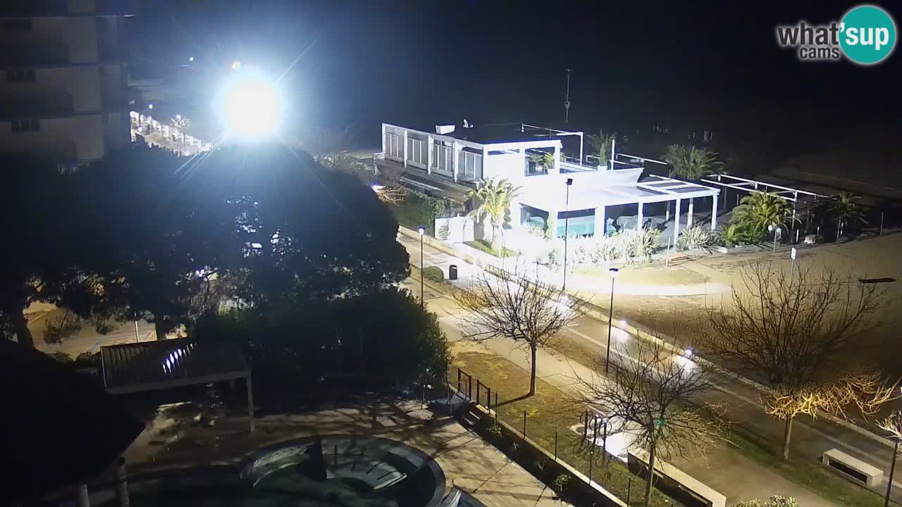 Spletna kamera Bibione plaža – pogled iz Ashanti ApartHotela