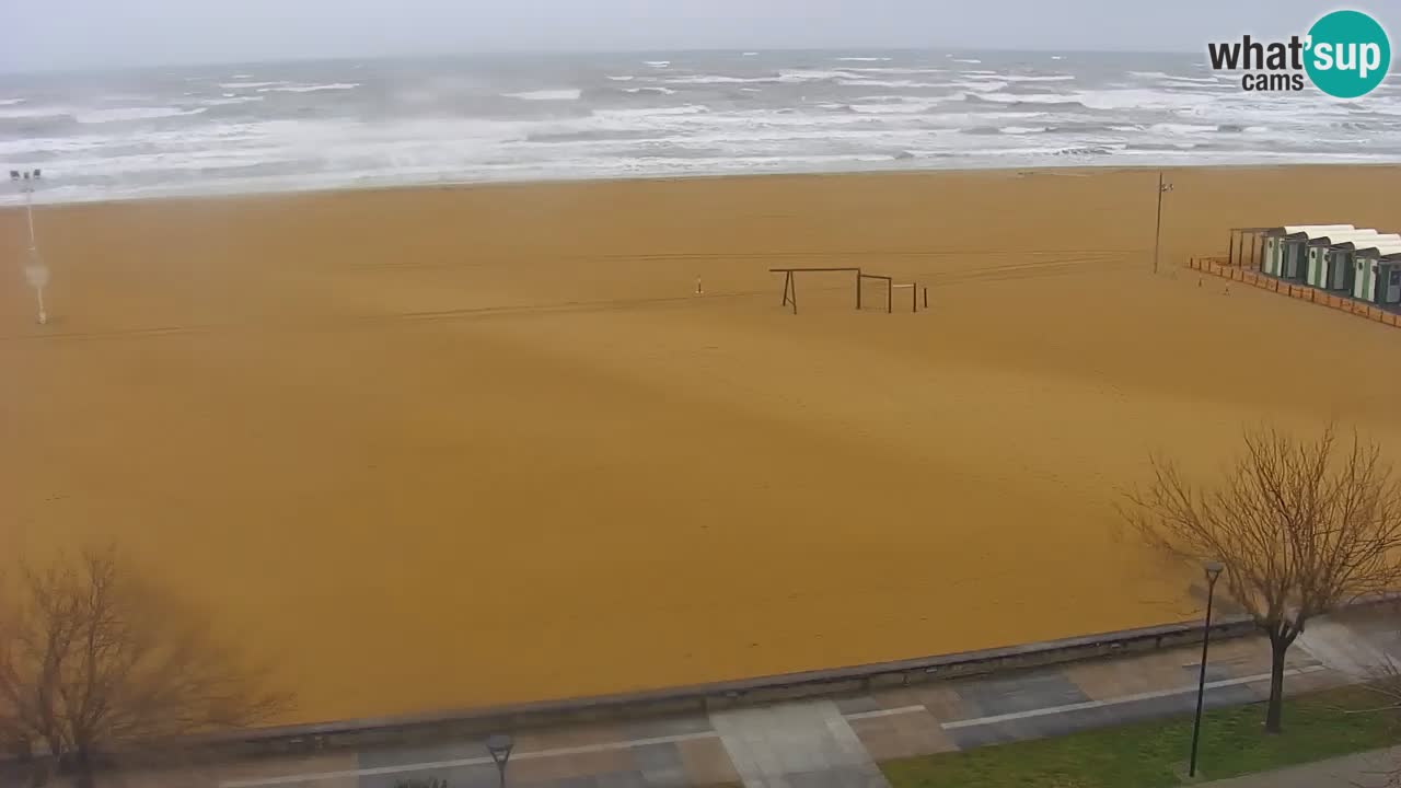 Spletna kamera Bibione plaža – pogled iz Ashanti ApartHotela
