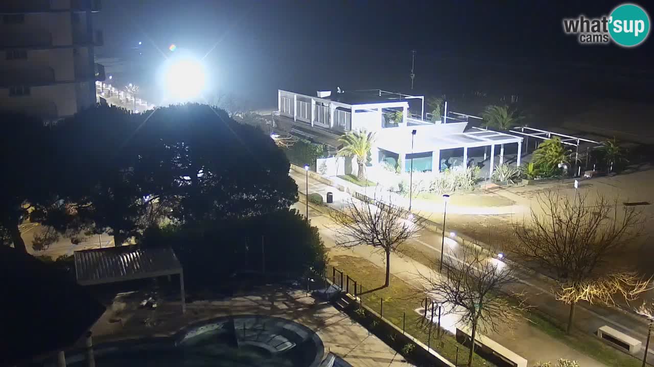 Spletna kamera Bibione plaža – pogled iz Ashanti ApartHotela