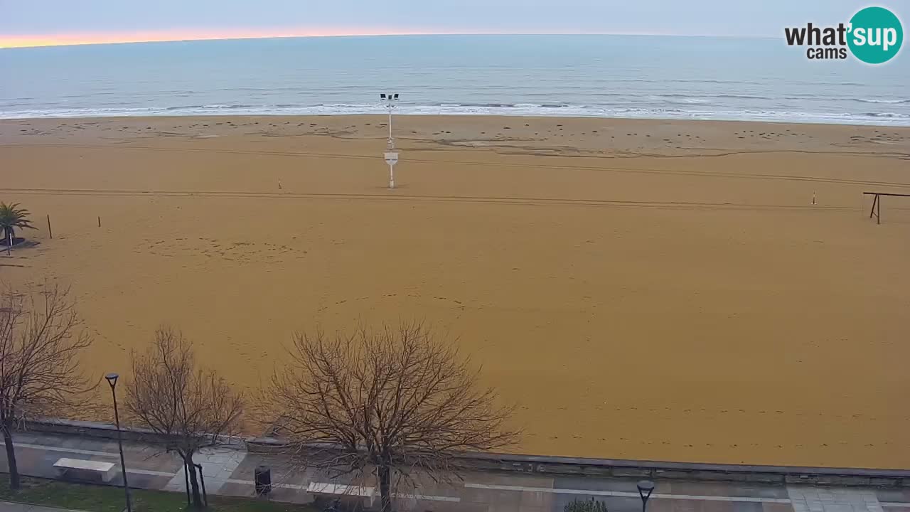 Spletna kamera Bibione plaža – pogled iz Ashanti ApartHotela
