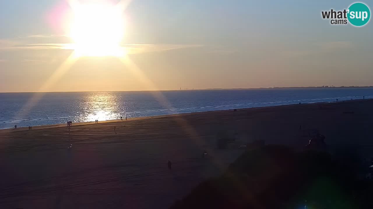 Spletna kamera Bibione plaža – pogled iz Ashanti ApartHotela