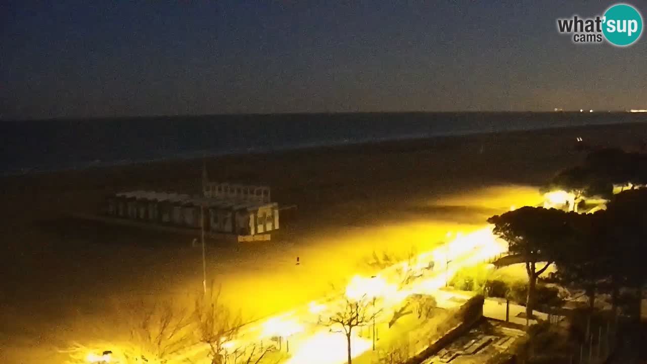 Spletna kamera Bibione plaža – pogled iz Ashanti ApartHotela