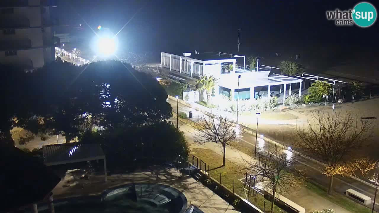 Spletna kamera Bibione plaža – pogled iz Ashanti ApartHotela