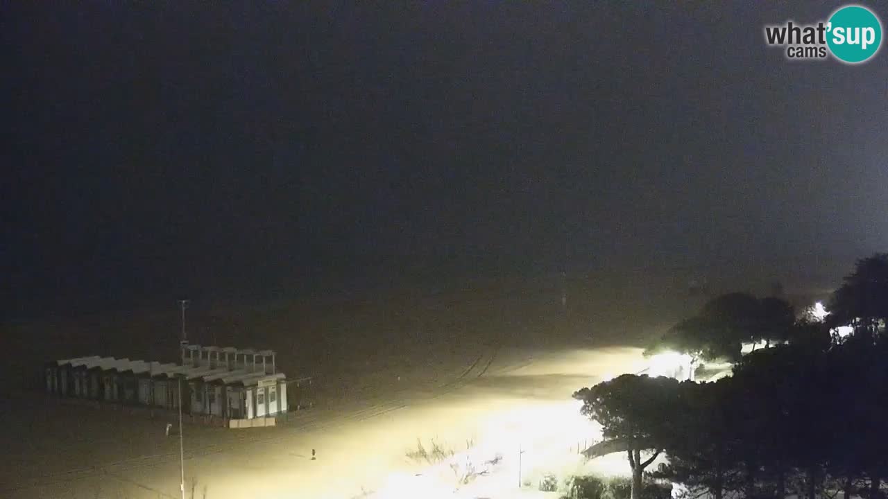 Spletna kamera Bibione plaža – pogled iz Ashanti ApartHotela