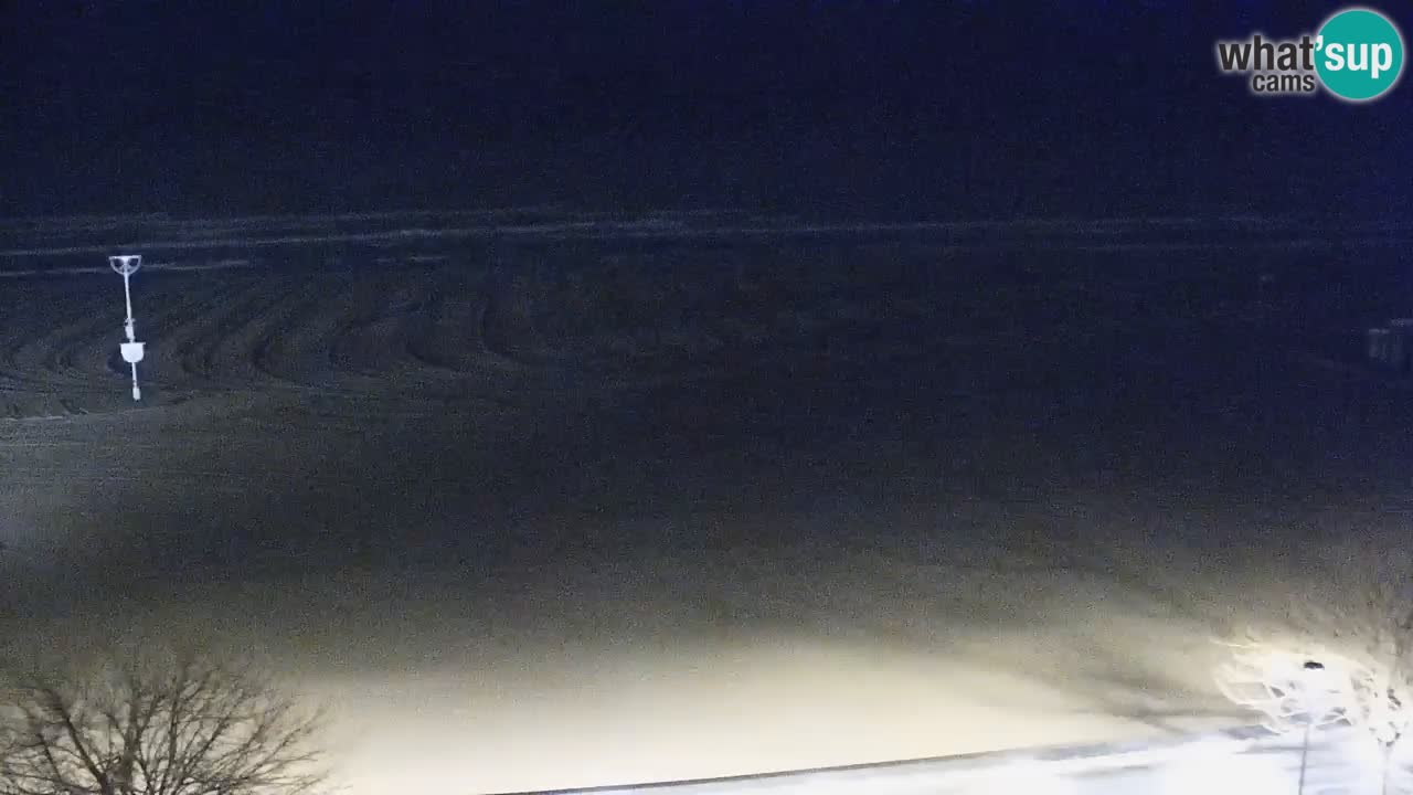 Spletna kamera Bibione plaža – pogled iz Ashanti ApartHotela