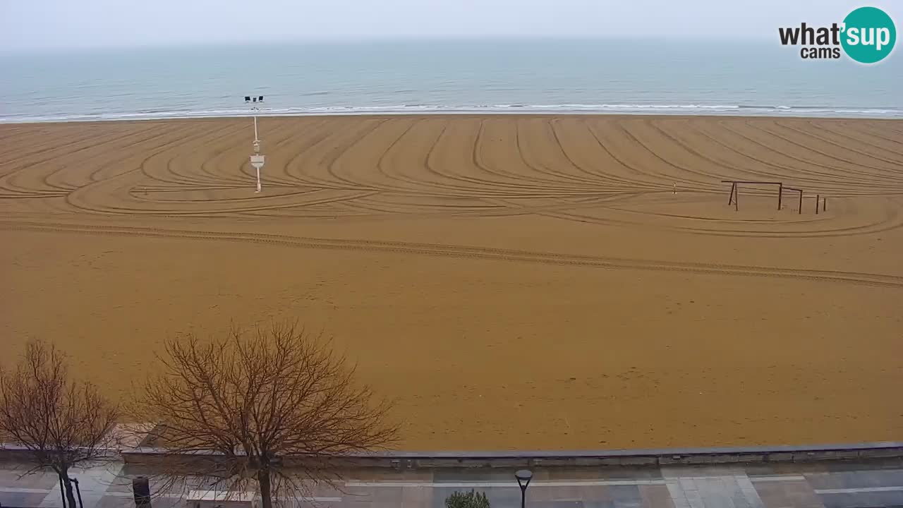 Spletna kamera Bibione plaža – pogled iz Ashanti ApartHotela