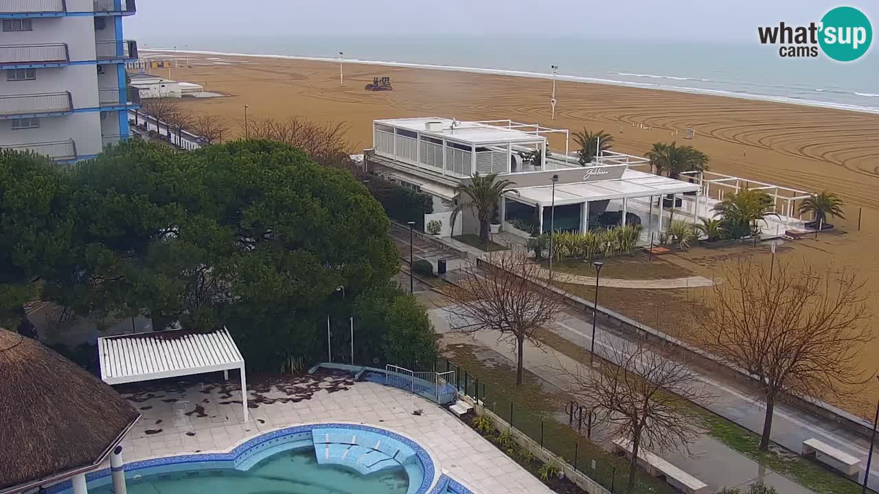Spletna kamera Bibione plaža – pogled iz Ashanti ApartHotela
