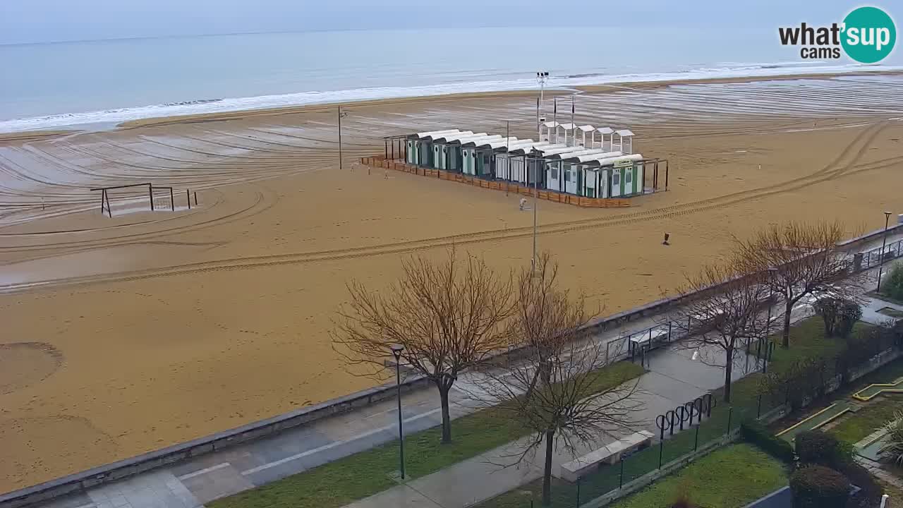 Spletna kamera Bibione plaža – pogled iz Ashanti ApartHotela