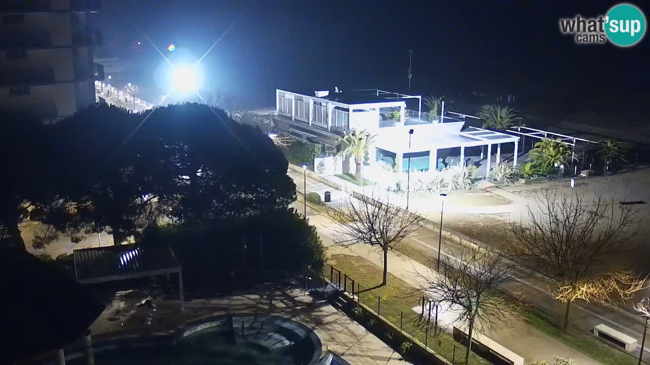 Spletna kamera Bibione plaža – pogled iz Ashanti ApartHotela