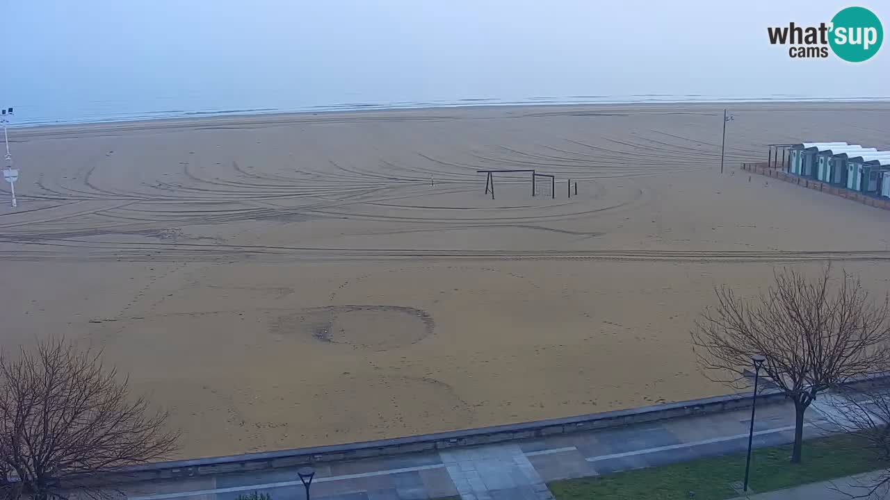 Spletna kamera Bibione plaža – pogled iz Ashanti ApartHotela