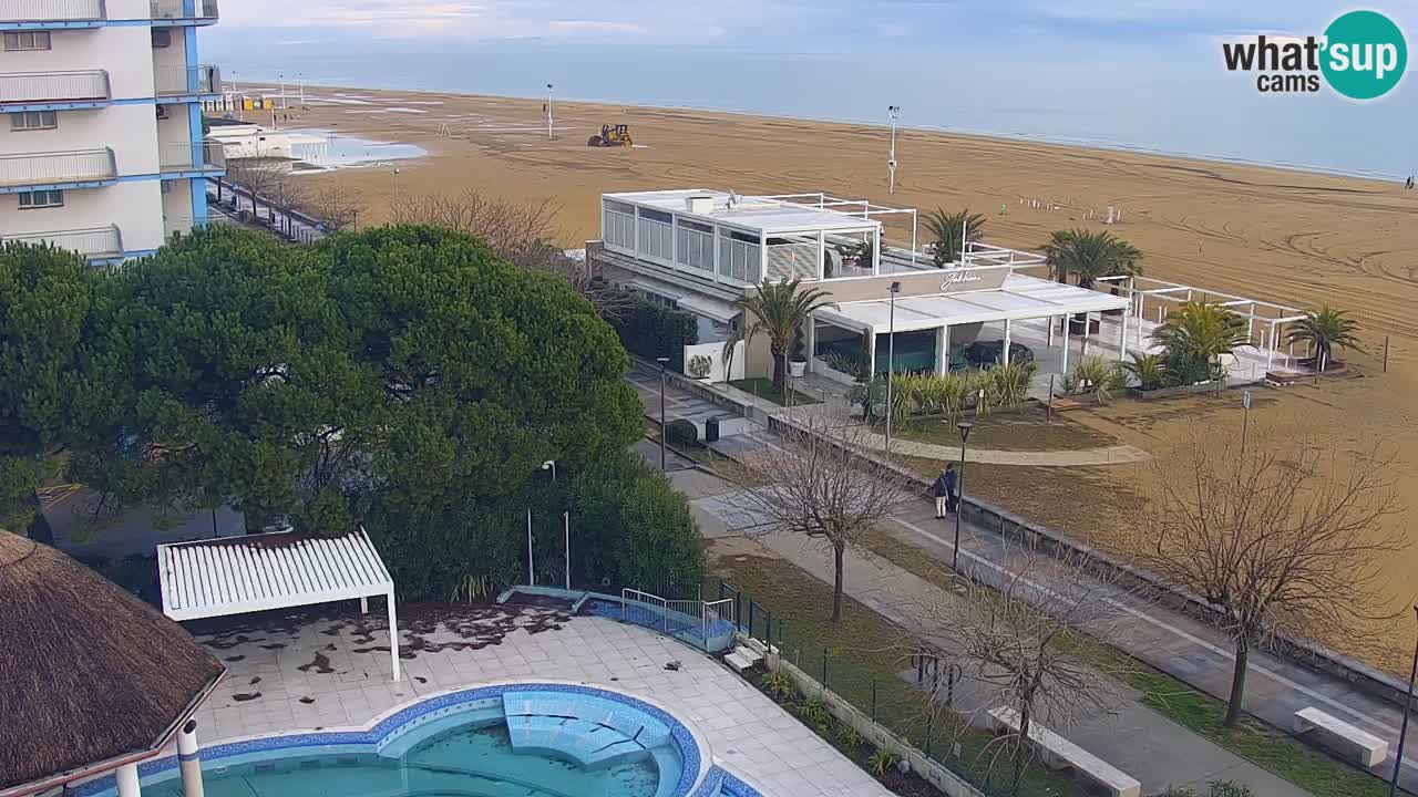 Spletna kamera Bibione plaža – pogled iz Ashanti ApartHotela