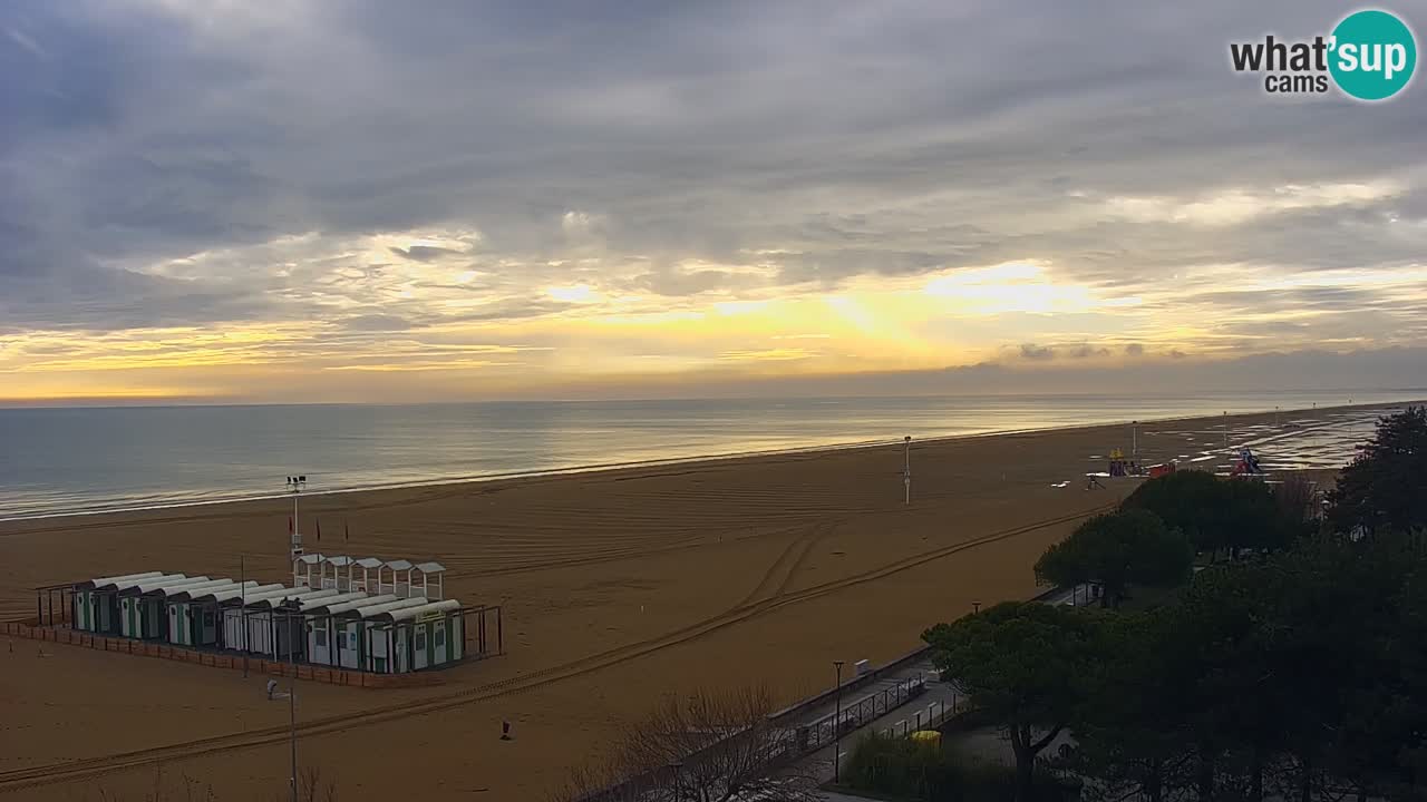 Spletna kamera Bibione plaža – pogled iz Ashanti ApartHotela