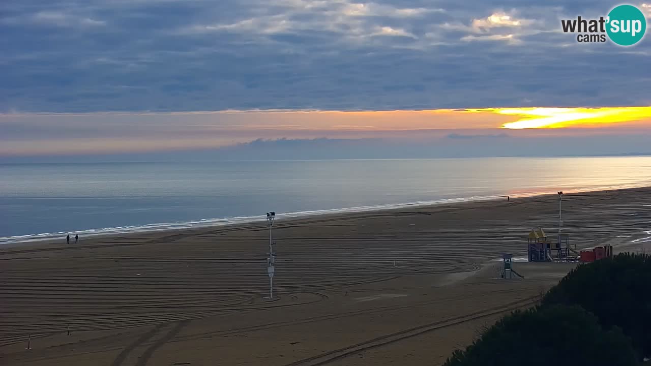 Spletna kamera Bibione plaža – pogled iz Ashanti ApartHotela