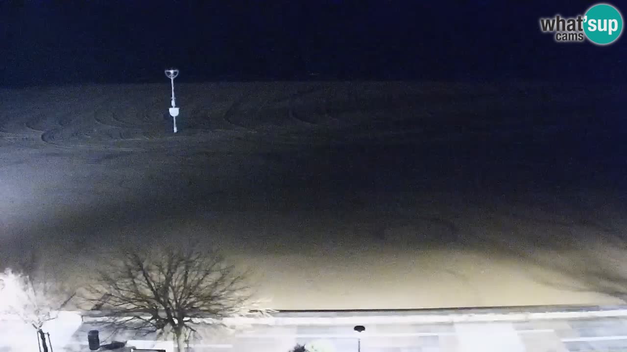 Spletna kamera Bibione plaža – pogled iz Ashanti ApartHotela