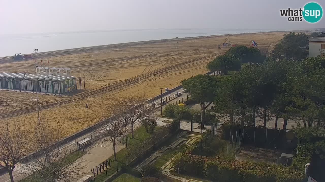 Spletna kamera Bibione plaža – pogled iz Ashanti ApartHotela