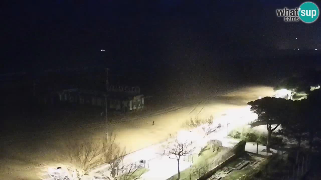 Spletna kamera Bibione plaža – pogled iz Ashanti ApartHotela