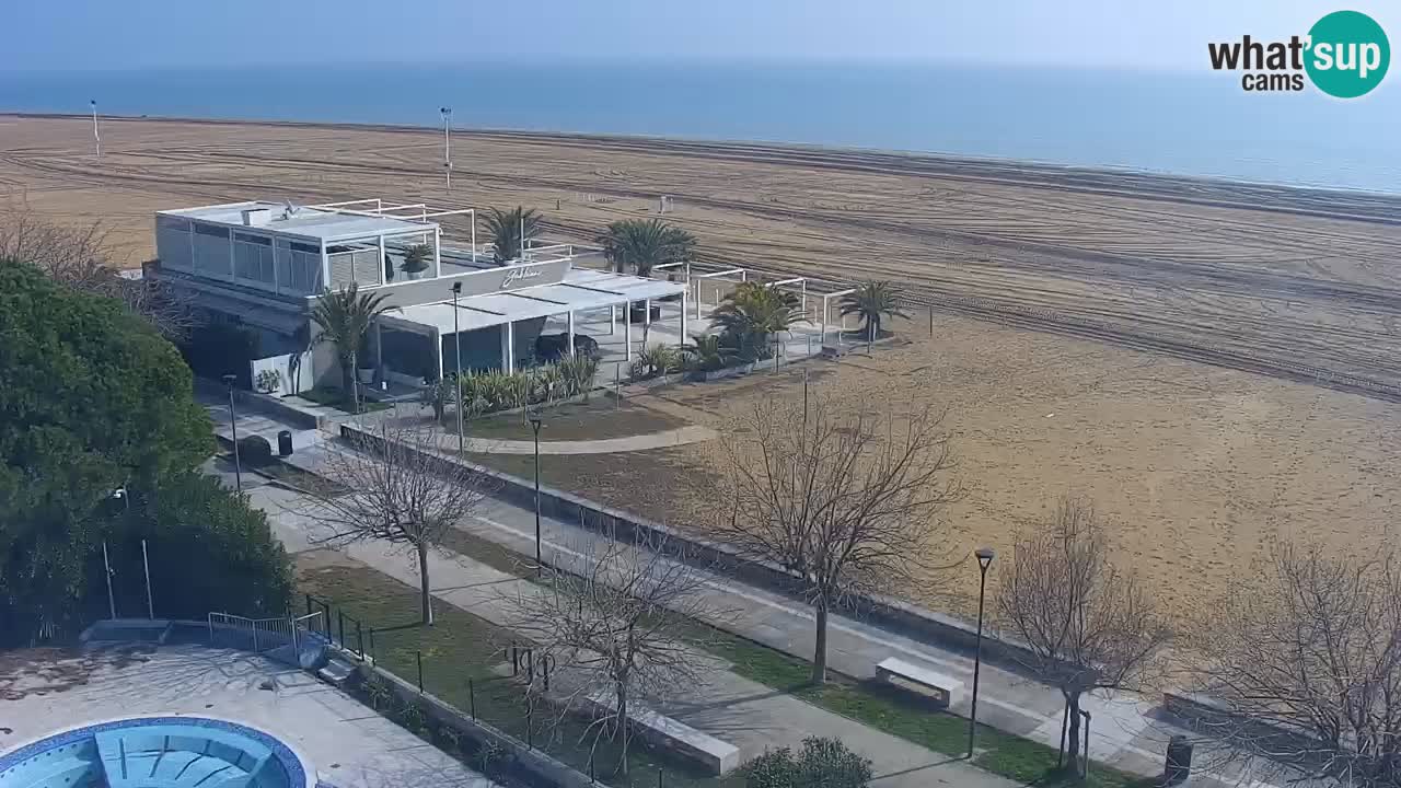 Spletna kamera Bibione plaža – pogled iz Ashanti ApartHotela