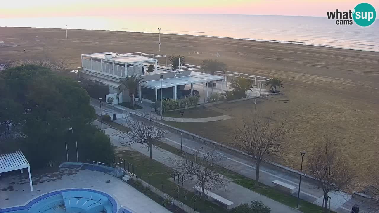 Spletna kamera Bibione plaža – pogled iz Ashanti ApartHotela