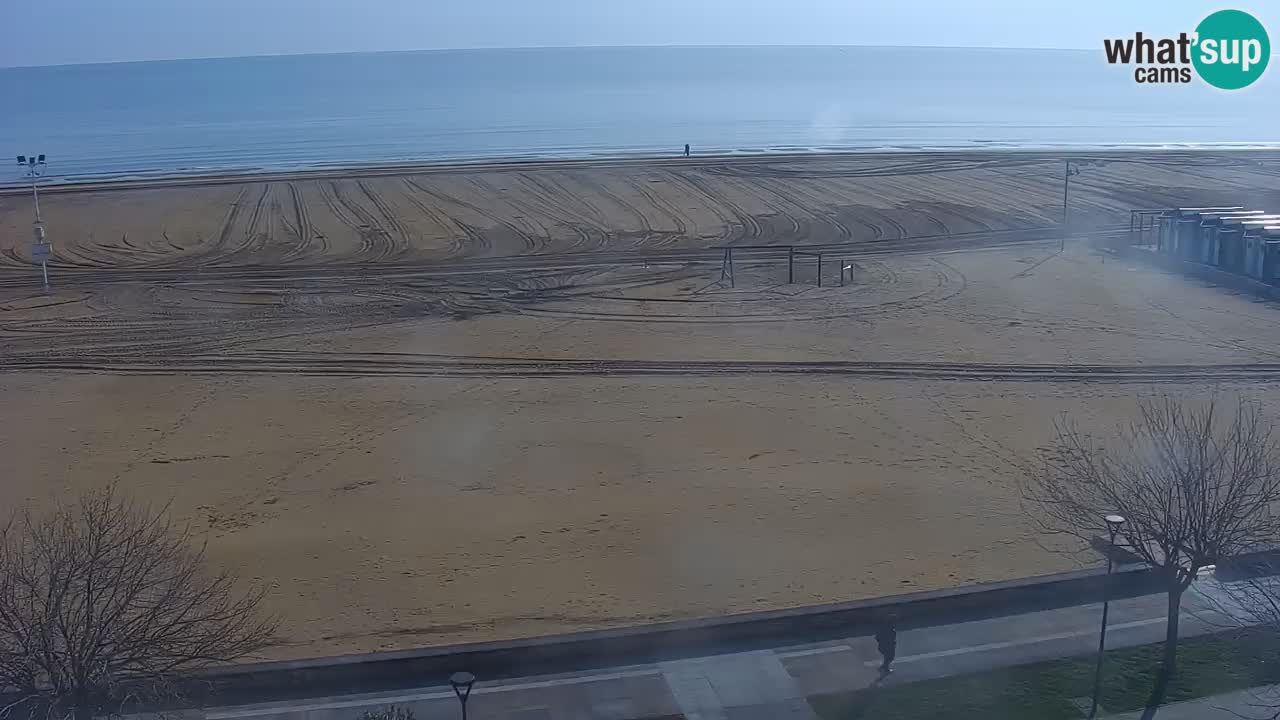 Spletna kamera Bibione plaža – pogled iz Ashanti ApartHotela