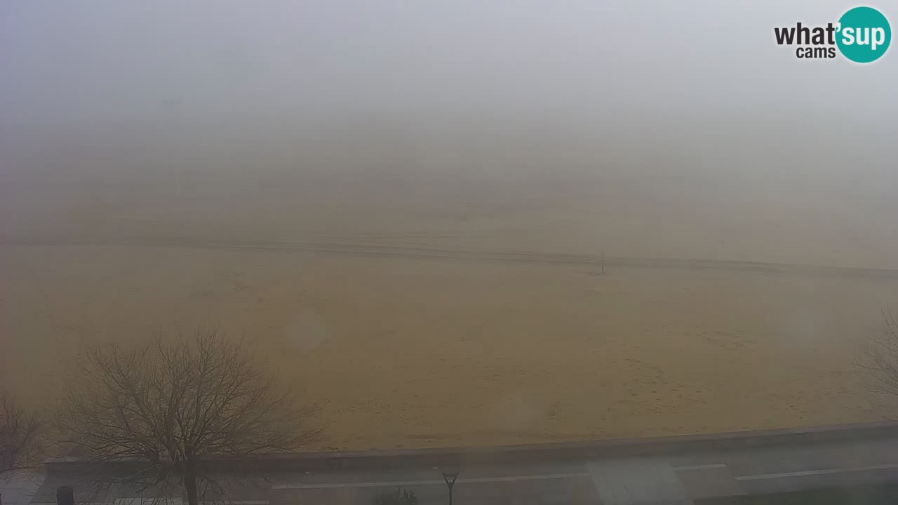 Spletna kamera Bibione plaža – pogled iz Ashanti ApartHotela