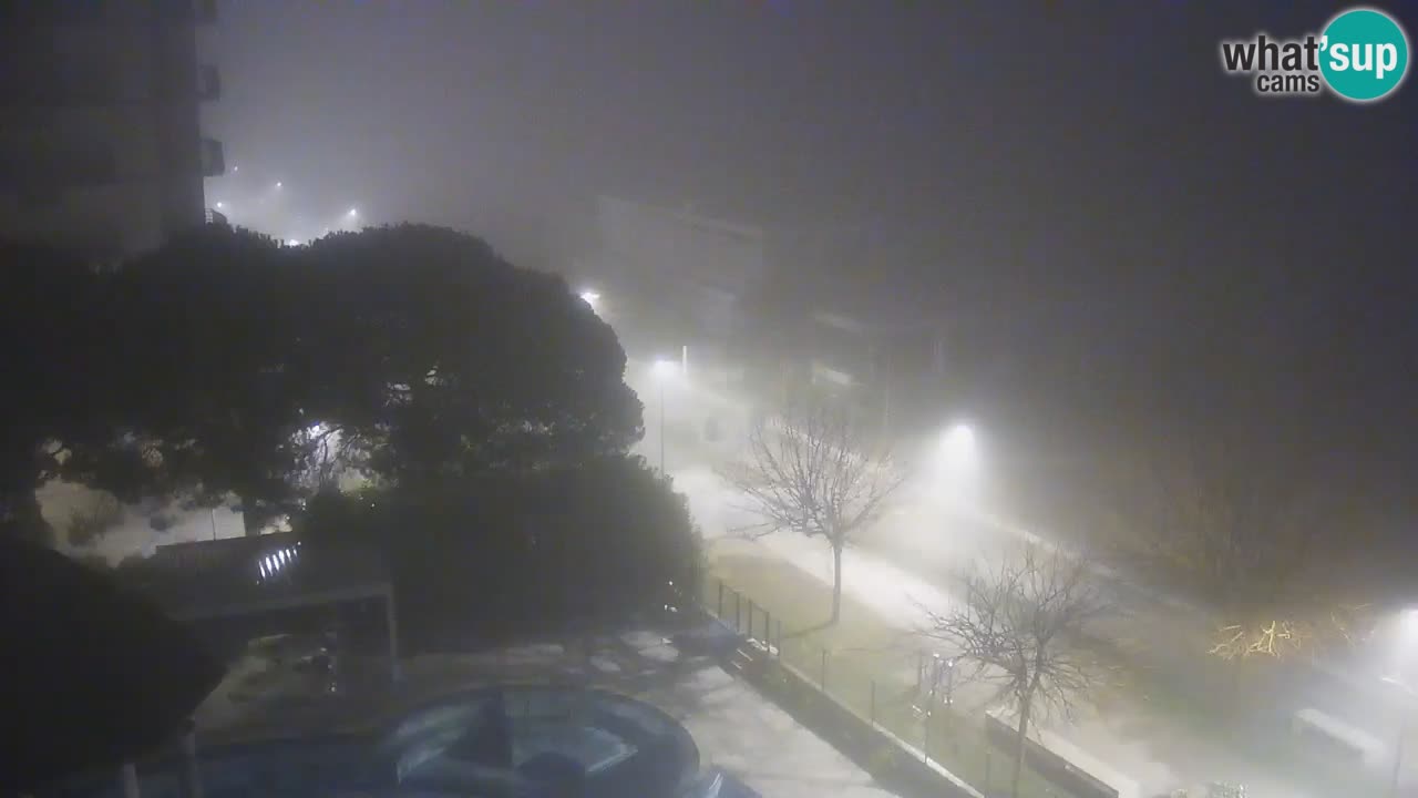 Spletna kamera Bibione plaža – pogled iz Ashanti ApartHotela