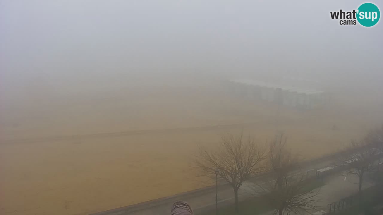 Spletna kamera Bibione plaža – pogled iz Ashanti ApartHotela