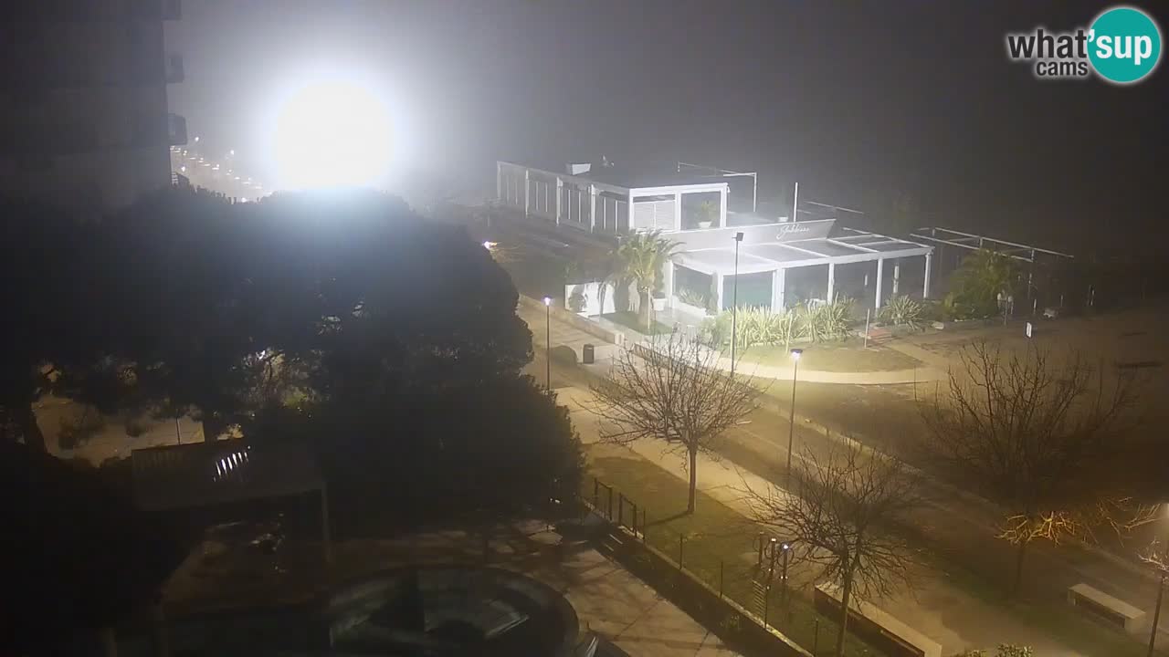 Spletna kamera Bibione plaža – pogled iz Ashanti ApartHotela