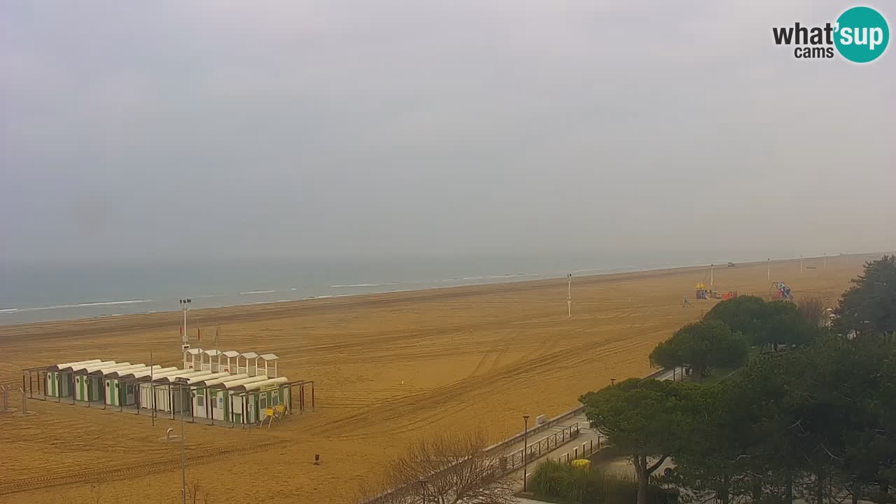 Spletna kamera Bibione plaža – pogled iz Ashanti ApartHotela