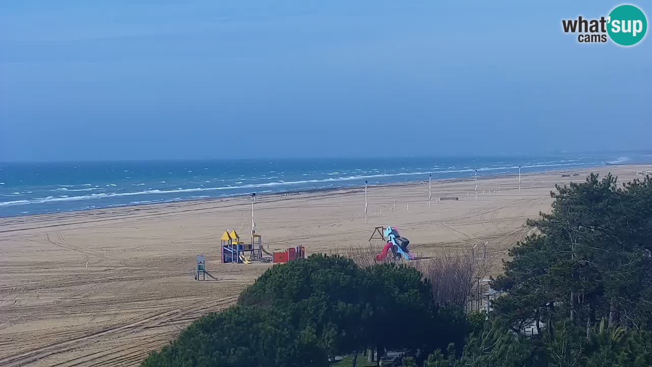Spletna kamera Bibione plaža – pogled iz Ashanti ApartHotela