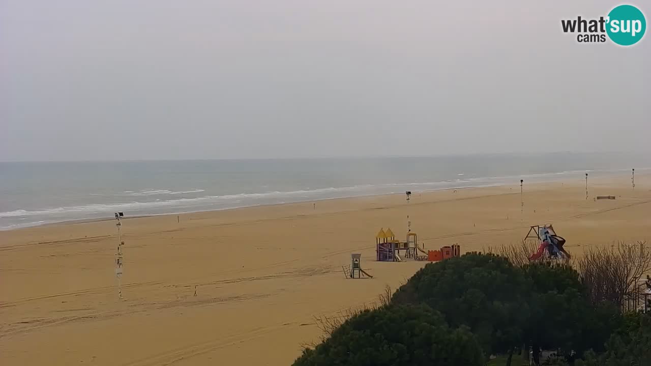 Spletna kamera Bibione plaža – pogled iz Ashanti ApartHotela