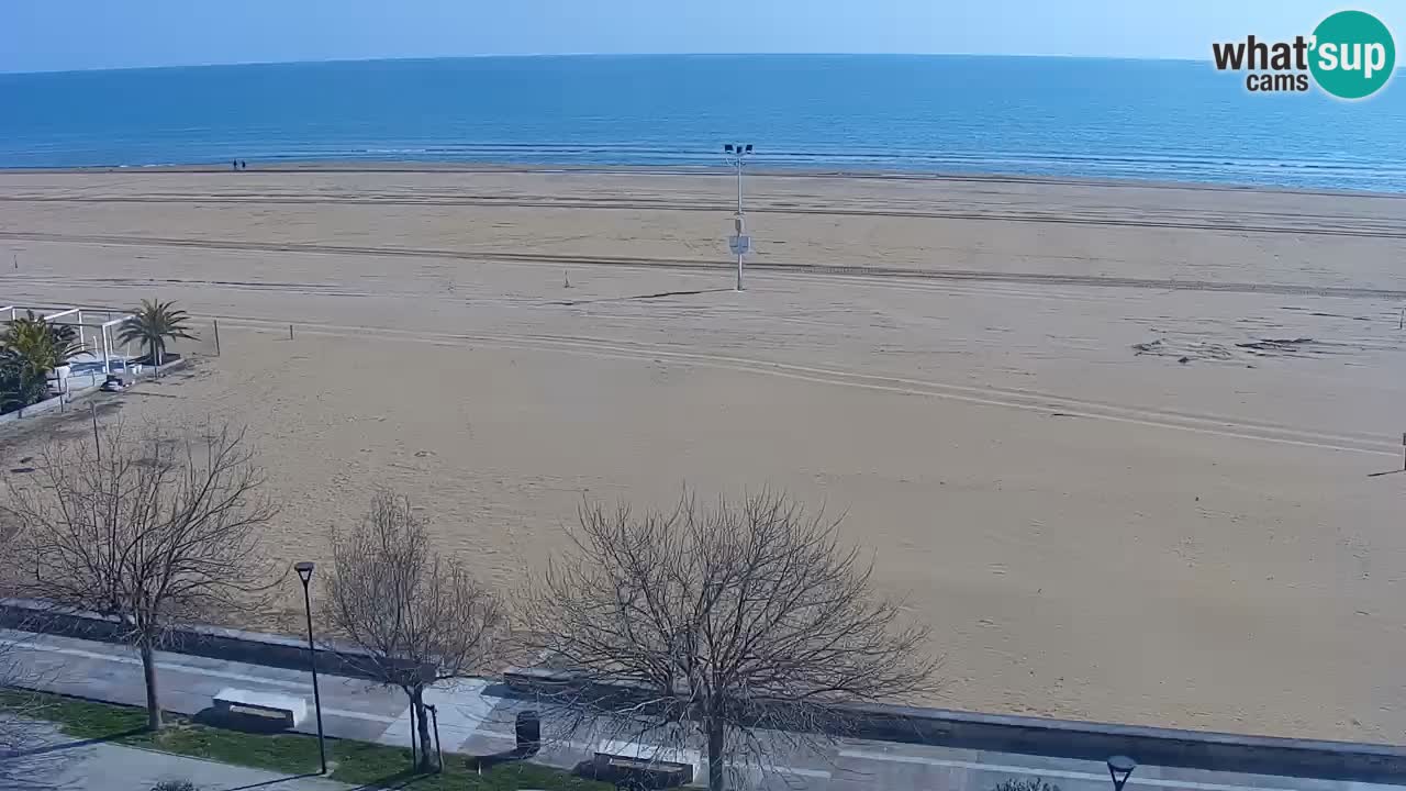 Spletna kamera Bibione plaža – pogled iz Ashanti ApartHotela