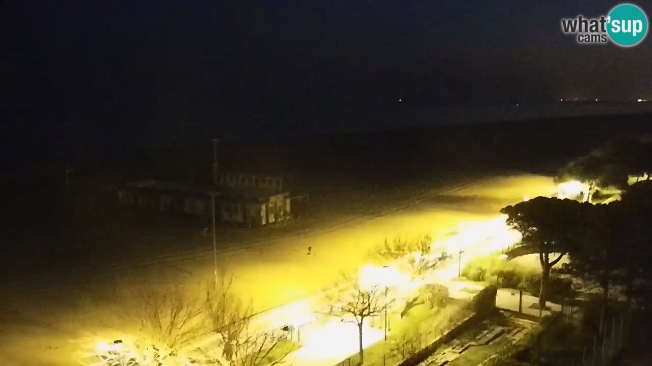 Spletna kamera Bibione plaža – pogled iz Ashanti ApartHotela