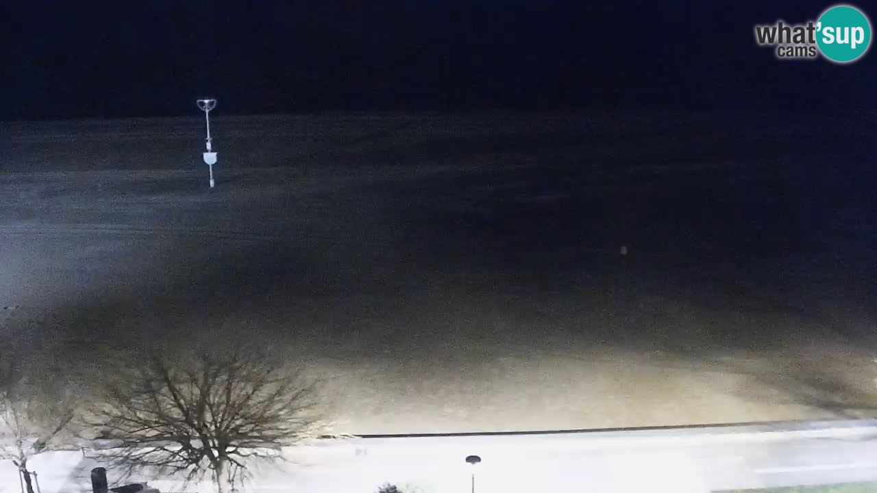 Spletna kamera Bibione plaža – pogled iz Ashanti ApartHotela