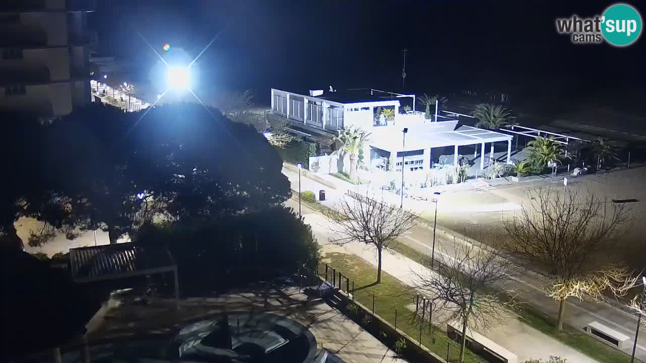 Spletna kamera Bibione plaža – pogled iz Ashanti ApartHotela