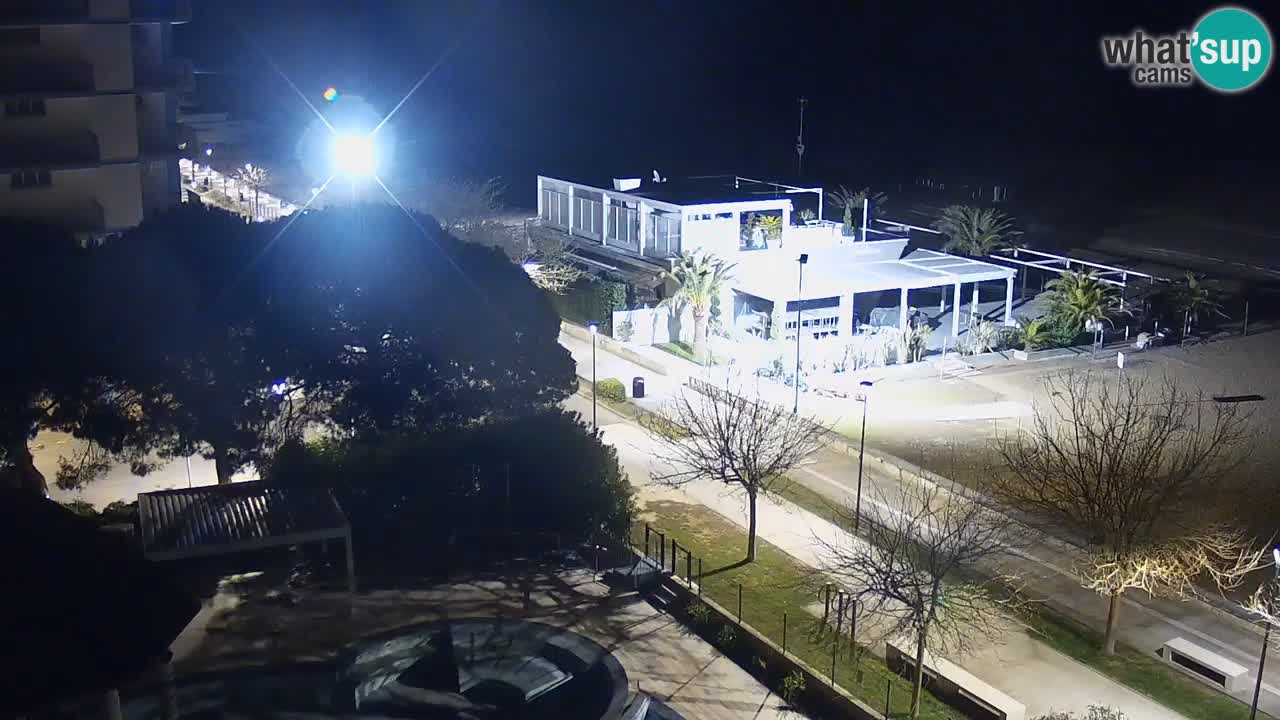 Spletna kamera Bibione plaža – pogled iz Ashanti ApartHotela