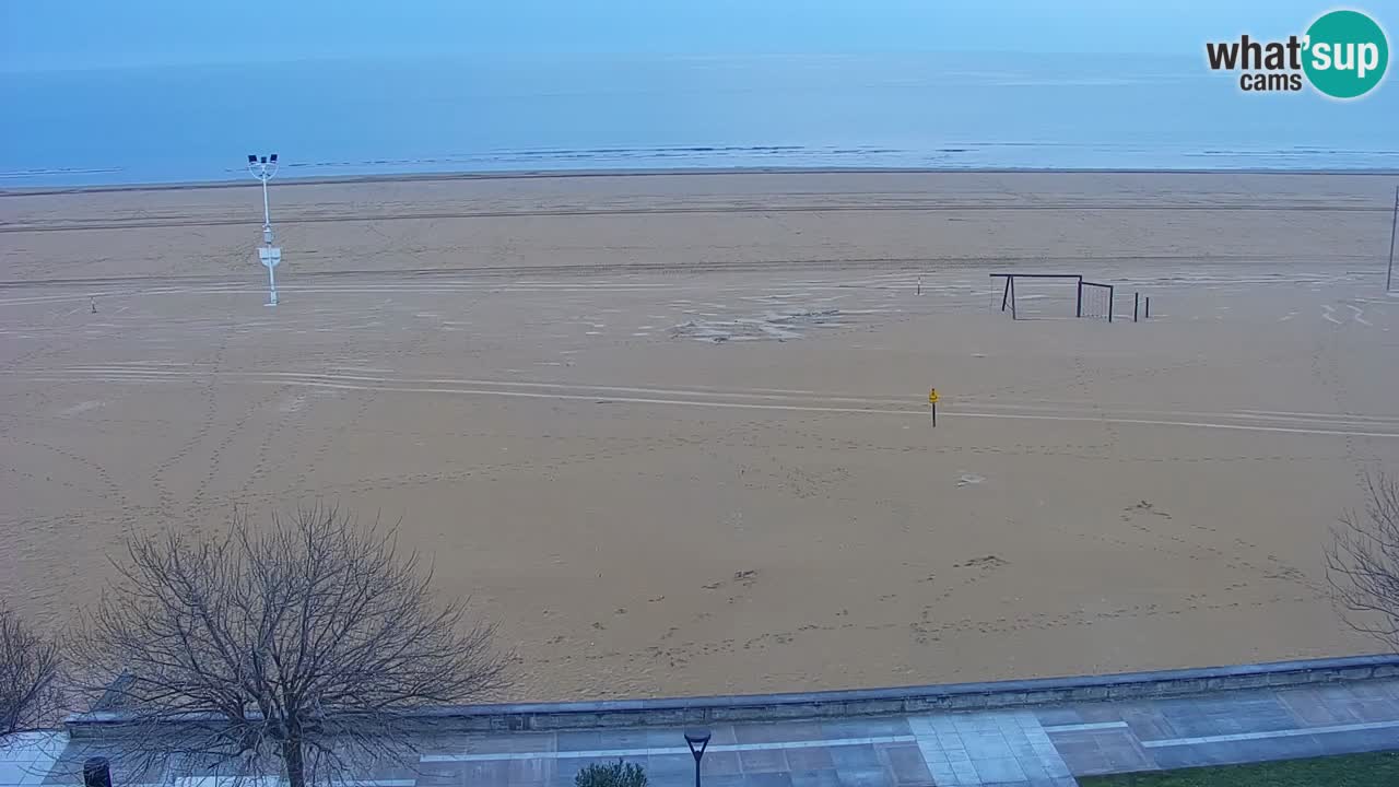 Spletna kamera Bibione plaža – pogled iz Ashanti ApartHotela