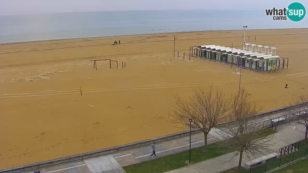 Spletna kamera Bibione plaža – pogled iz Ashanti ApartHotela