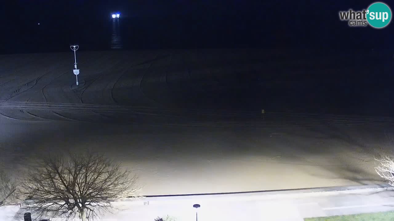 Spletna kamera Bibione plaža – pogled iz Ashanti ApartHotela