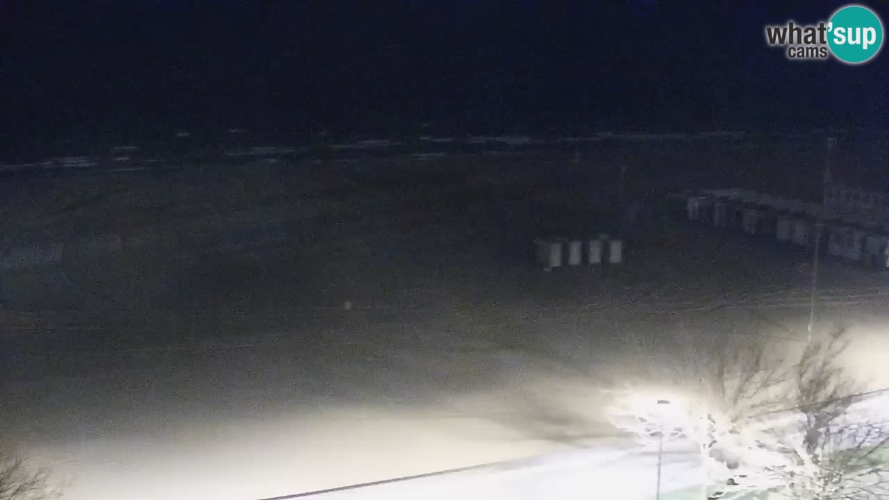 Spletna kamera Bibione plaža – pogled iz Ashanti ApartHotela