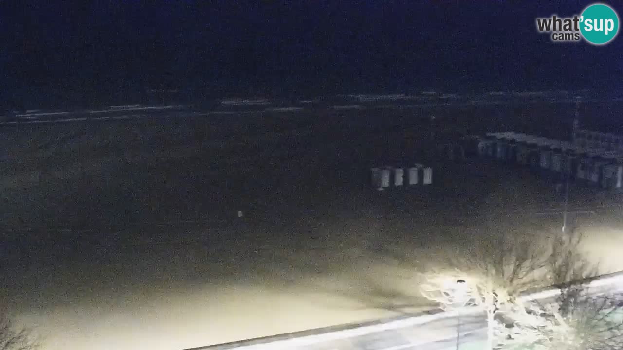 Spletna kamera Bibione plaža – pogled iz Ashanti ApartHotela