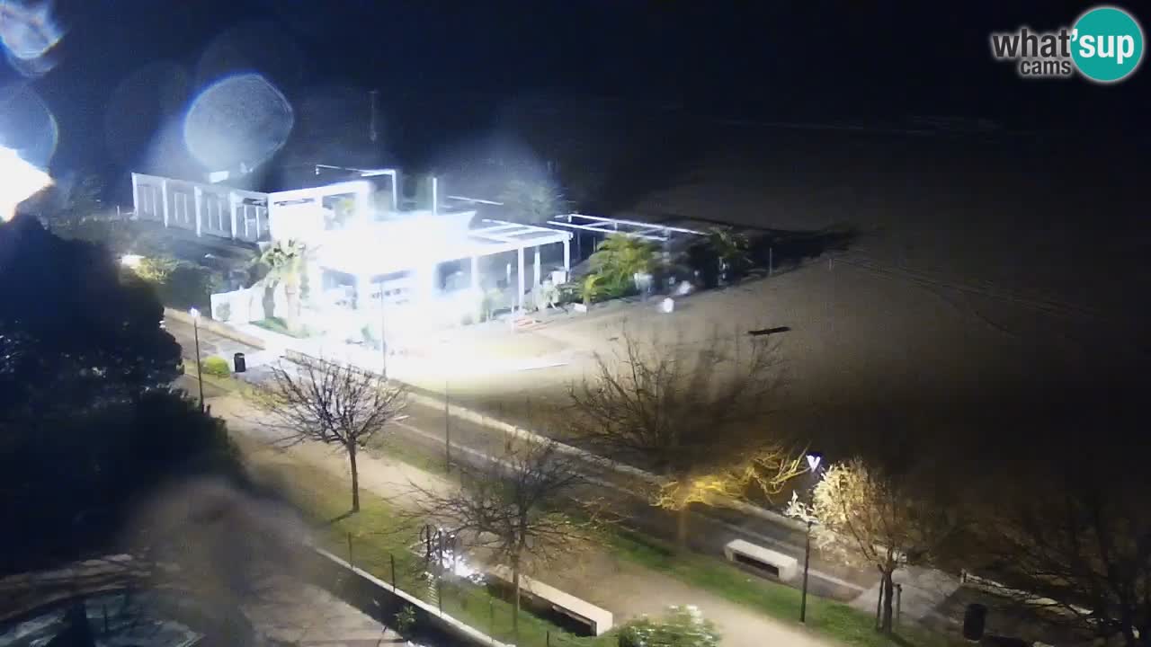 Spletna kamera Bibione plaža – pogled iz Ashanti ApartHotela