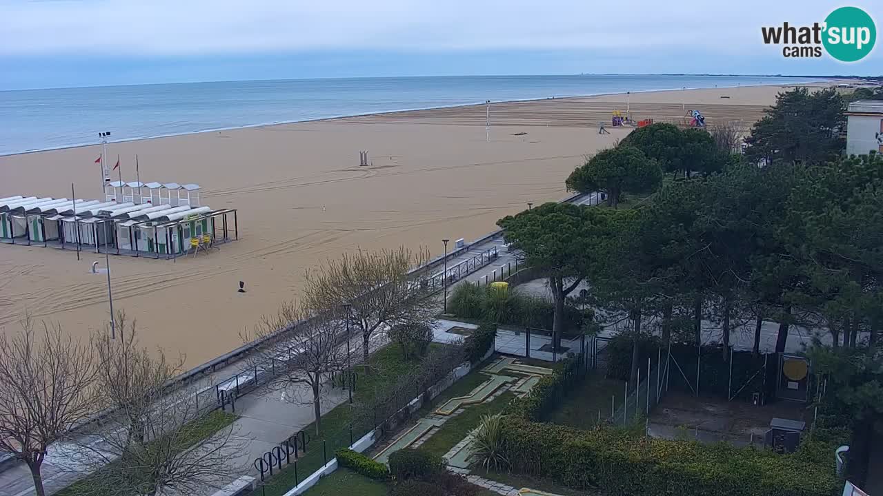 Spletna kamera Bibione plaža – pogled iz Ashanti ApartHotela