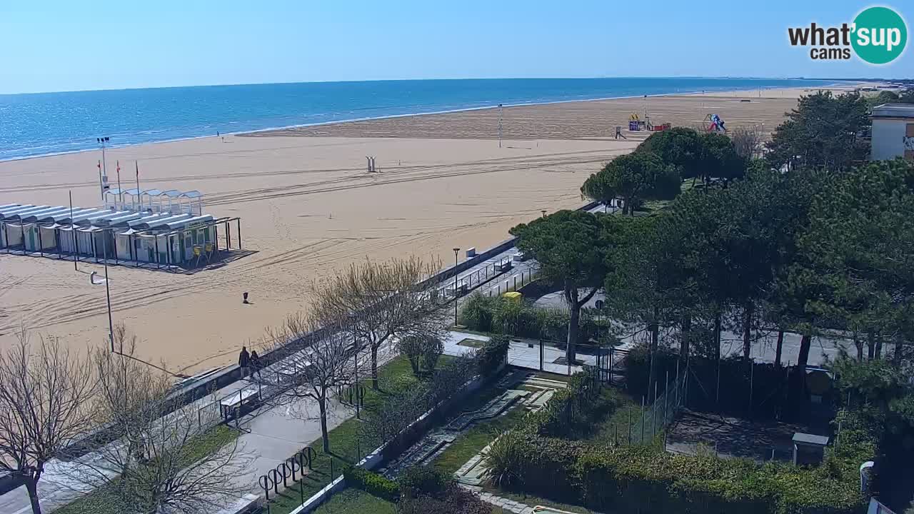Spletna kamera Bibione plaža – pogled iz Ashanti ApartHotela