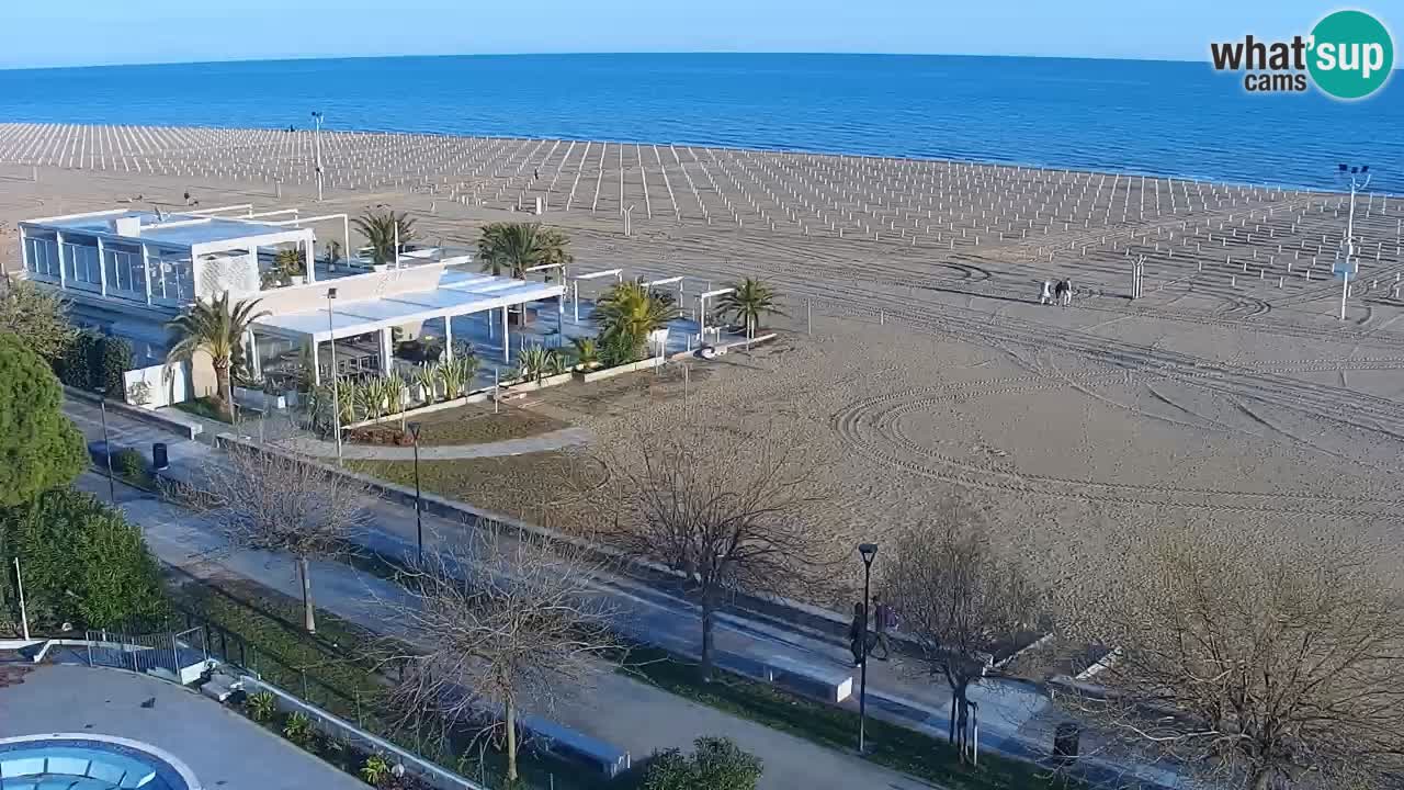 Spletna kamera Bibione plaža – pogled iz Ashanti ApartHotela
