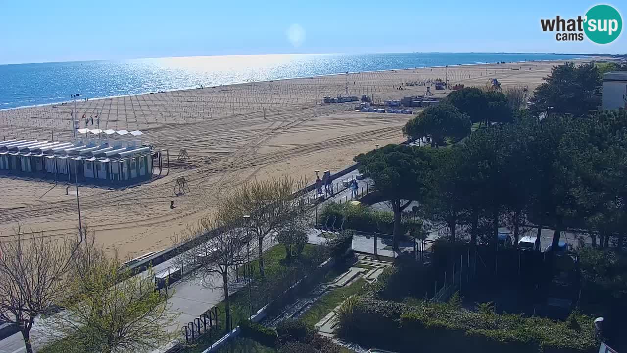 Spletna kamera Bibione plaža – pogled iz Ashanti ApartHotela